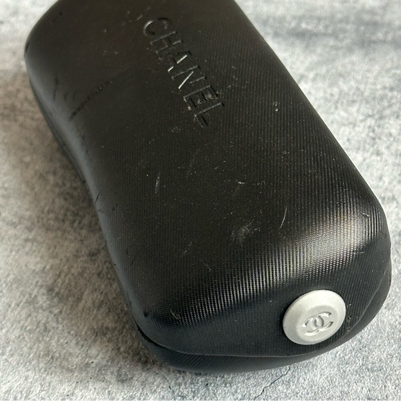 2000s CHANEL Brown Oversized Sunglasses w/ CC Logo Temples + Case - Picture 9 of 9